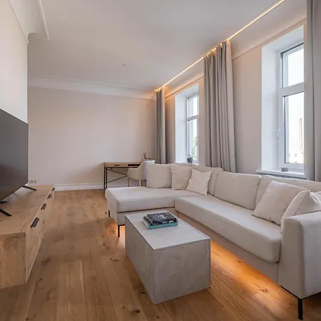 Quiet Minimalist By Innorental *