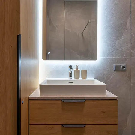 Quiet Minimalist By Innorental Apartment