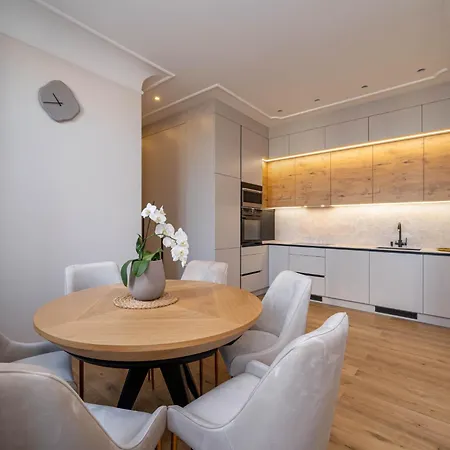 Quiet Minimalist By Innorental Apartment Riga